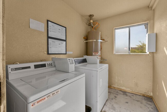 Building Photo - 74077 Cactus Dr