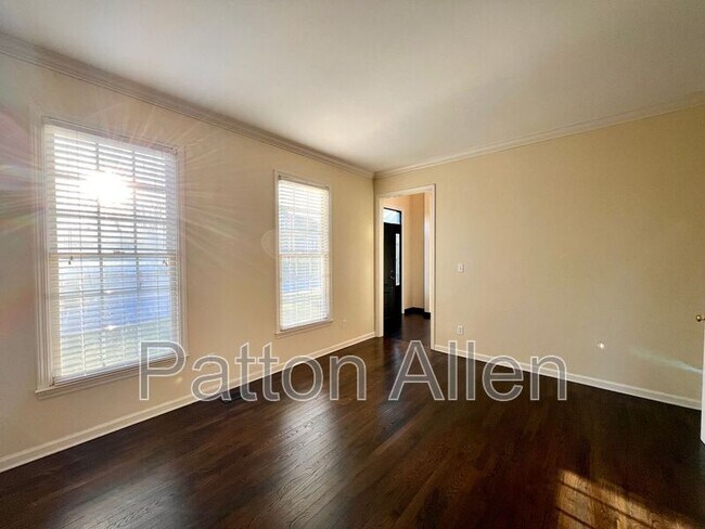 Building Photo - 29 Whispering Oak Ct