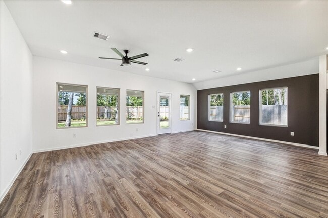 Building Photo - 8206 Boundary Waters Dr