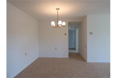 Building Photo - 2 Bedroom w/View