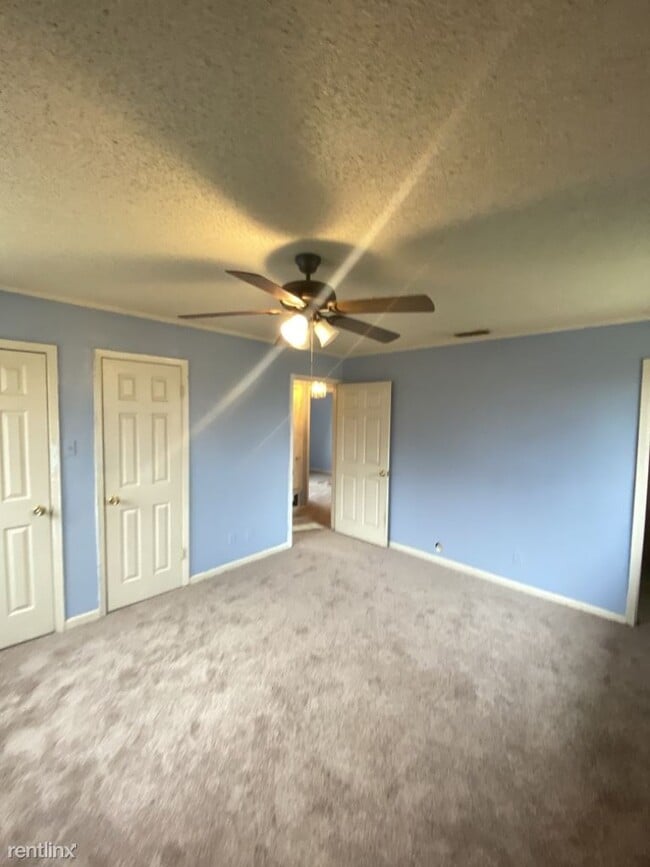 Building Photo - 3 br, 1.5 bath House - 1408 Hammond Dr e.g...