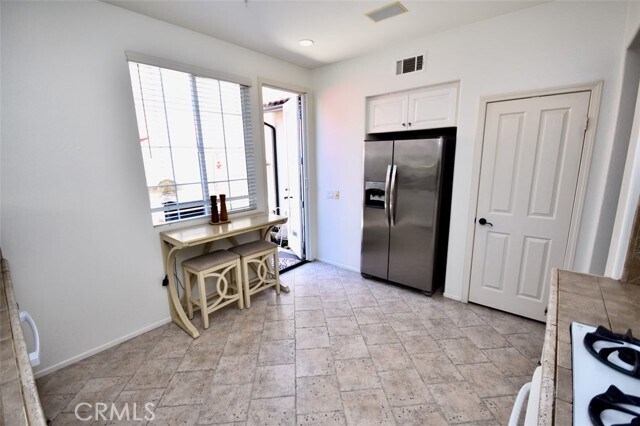 Building Photo - 105 Waterman