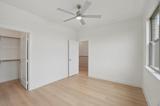 Building Photo - 13351 Goodland St