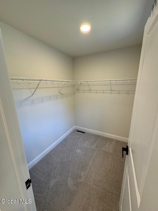 Building Photo - 546 NY-9P