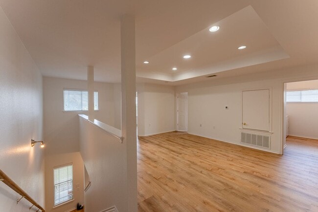 Building Photo - 1225 Anise Dr