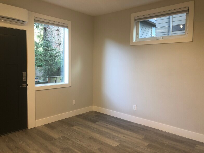 Building Photo - 10406 SW 46th Pl