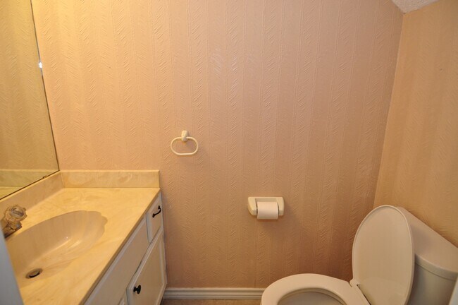 Building Photo - 13405 Saddlebrook Trail
