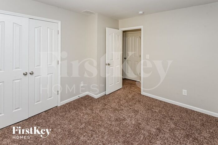 Building Photo - 13203 Meadowmere Rd