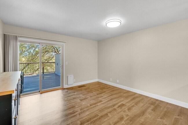 Building Photo - 173 N Grant Ln
