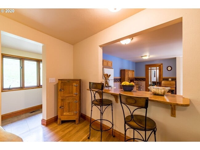 Building Photo - 1/2 month free with 1 year lease!