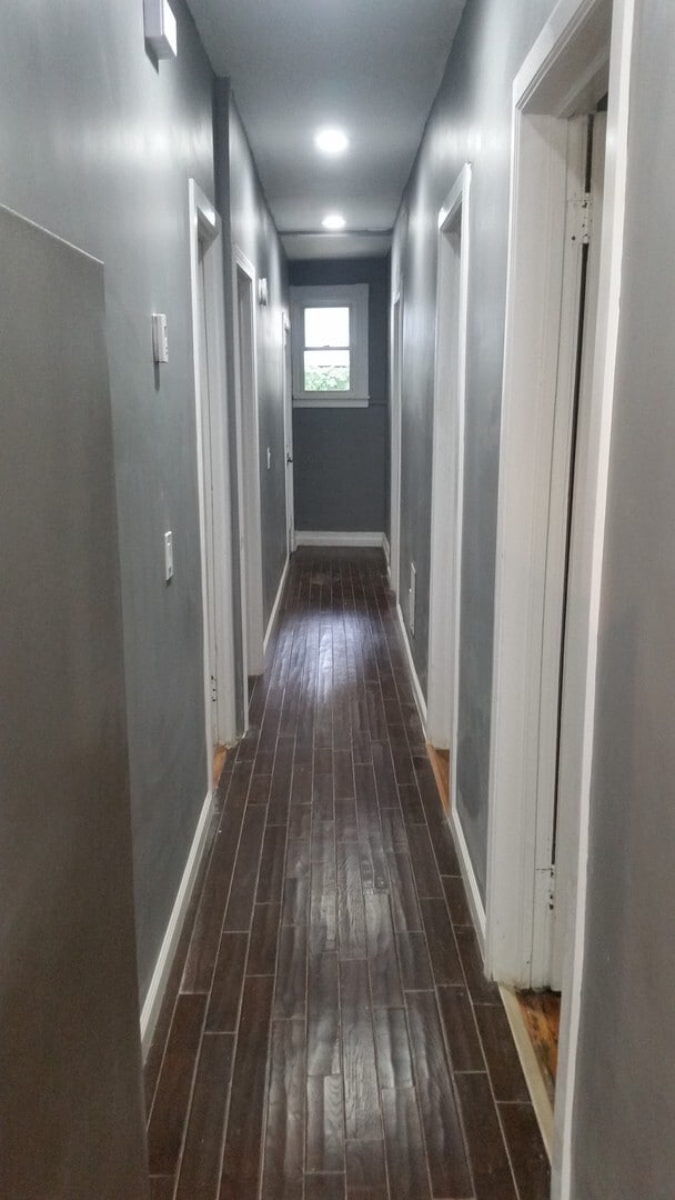 Building Photo - 4 bedroom, 1 bath