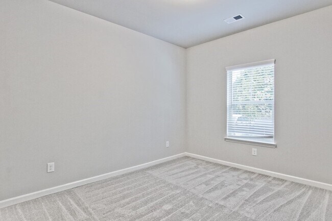 Building Photo - 4165 Shoals Ln