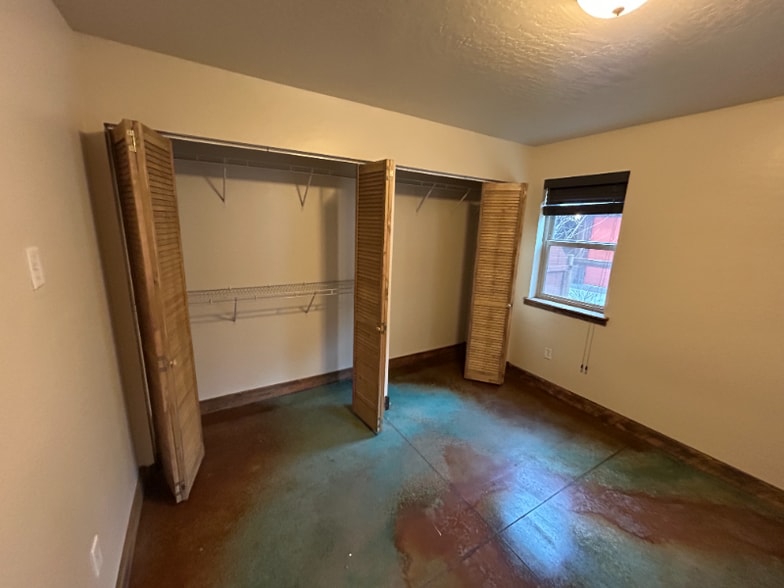 Building Photo - 6248 Three Needles Ln