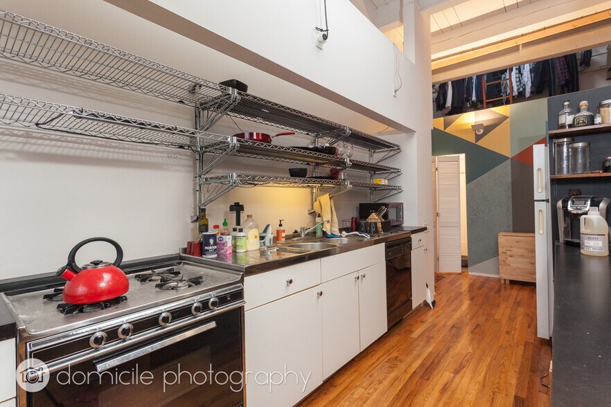 Building Photo - 3312 N Ravenswood Ave