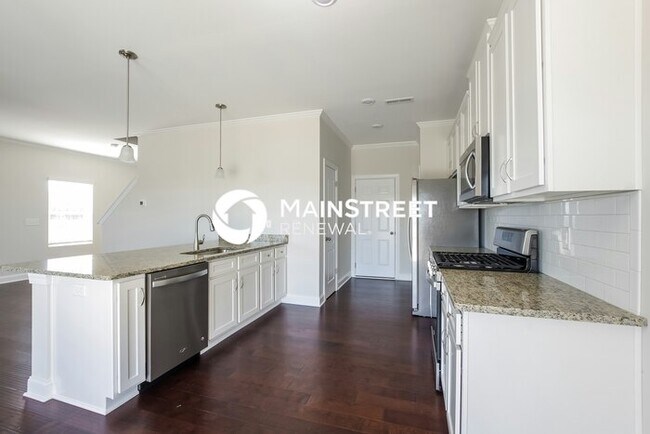 Building Photo - 3 Bedroom Pet-Friendly Home in Monroe, NC with Main Street Renewal