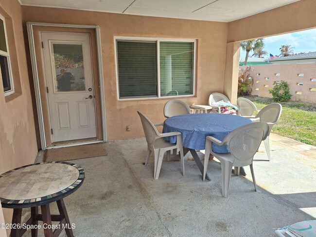 Building Photo - 289 Ellwood Ave