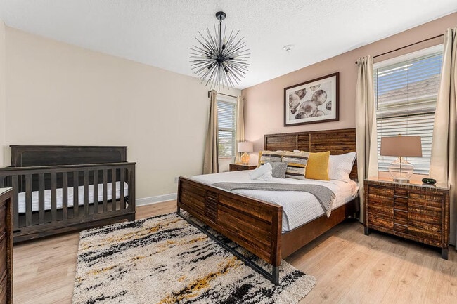 Building Photo - 421 Burma St