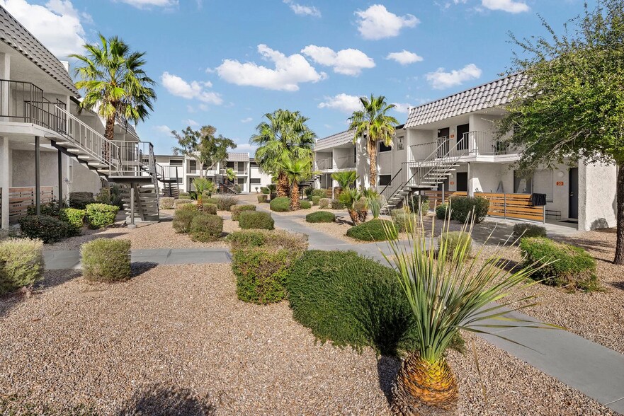 Building Photo - 2301 S Valley View Blvd