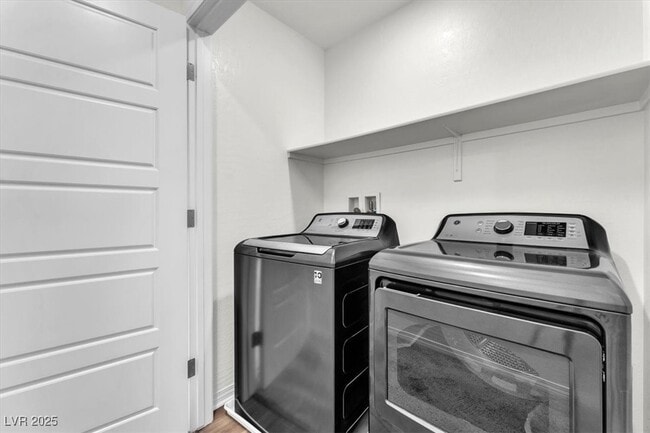Building Photo - 4919 Amberlyn St
