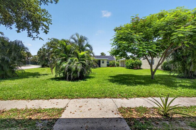 Building Photo - 12395 Peconic Ct
