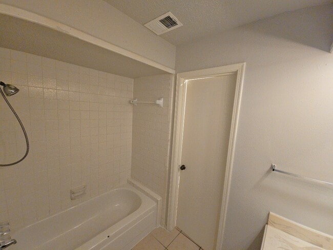 Building Photo - 1705 Bodart Ct