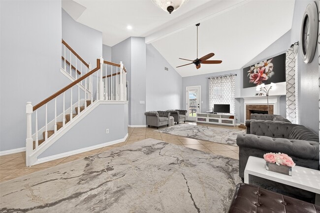 Building Photo - 20135 Golden Mesa Dr