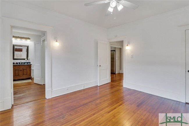 Building Photo - 11 E 34th St