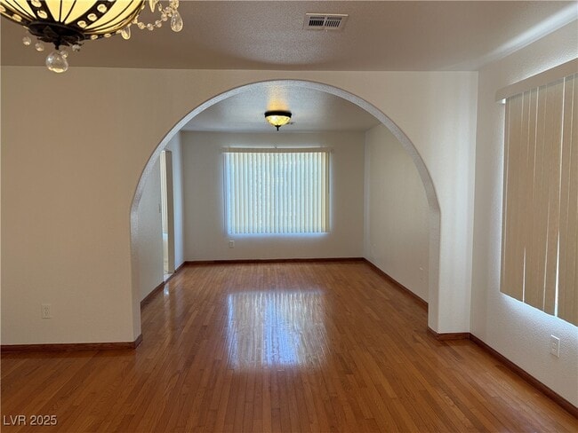 Building Photo - 8224 Tivoli Cove Dr