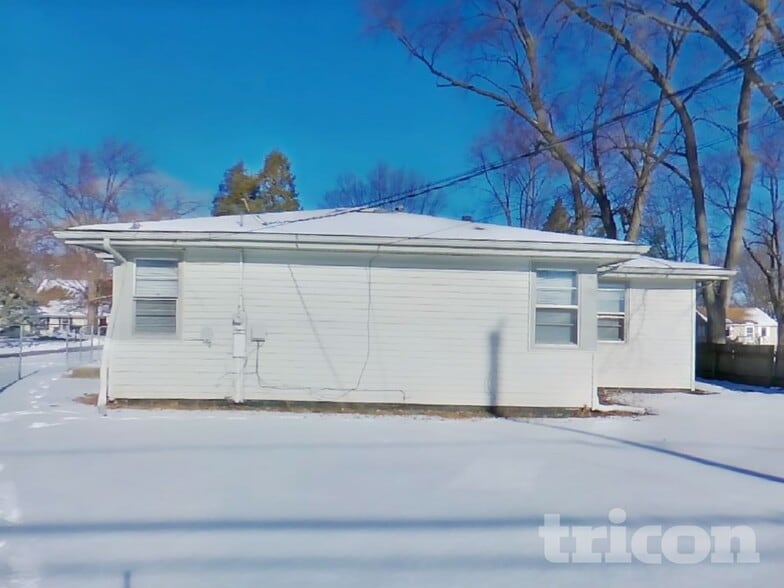 Building Photo - 2414 Garden St