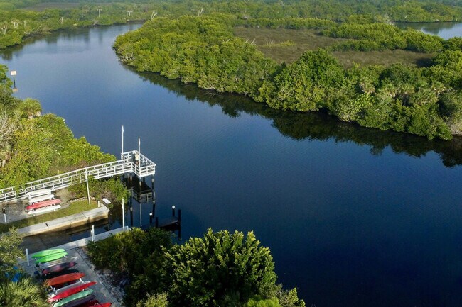 Building Photo - 4761 W Bay Blvd