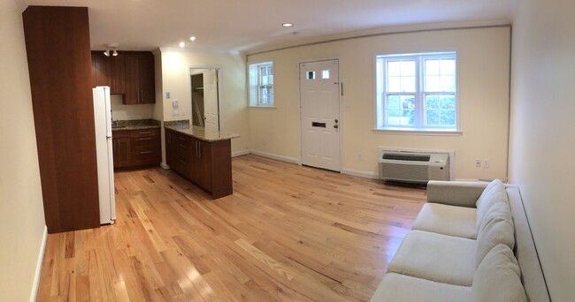 Building Photo - 6644 Hillandale Rd