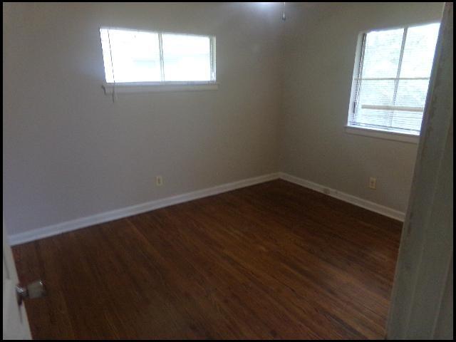 Building Photo - 6904 Dahlia Dr