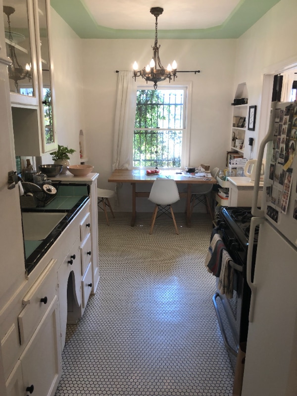 Building Photo - 655 S Dunsmuir Ave