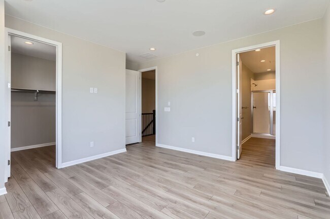 Building Photo - 676 Saddle Dr