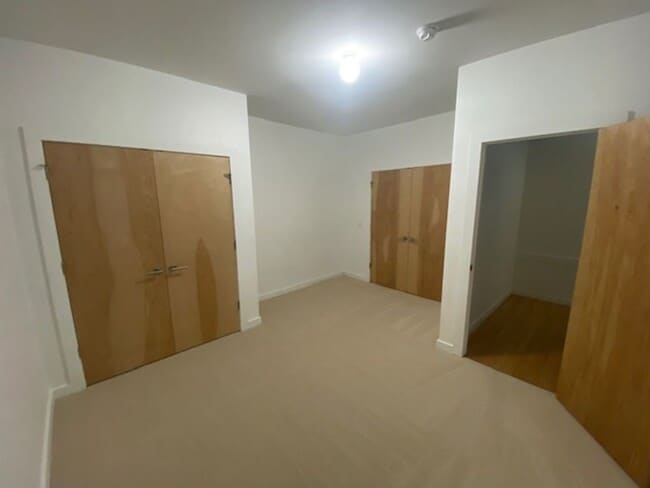 Building Photo - 3 Bedroom Modern Home w/ Excellent Location!