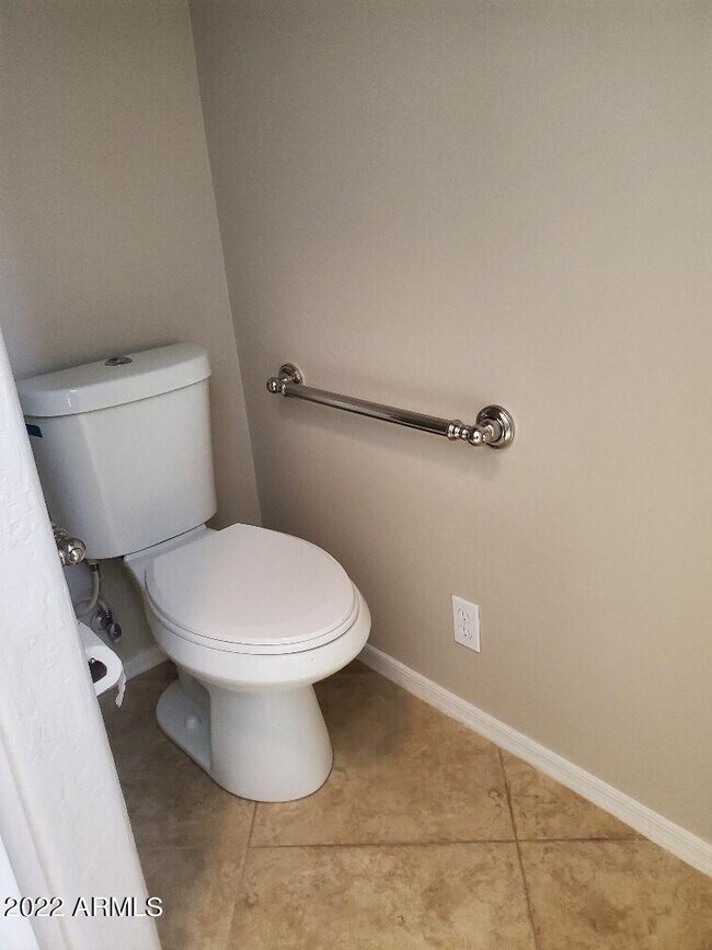 Building Photo - 46059 W Barbara Ln