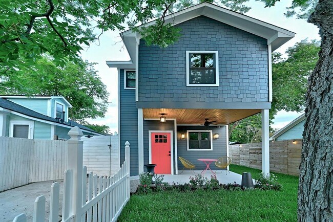 Primary Photo - 4313 Maybelle Ave