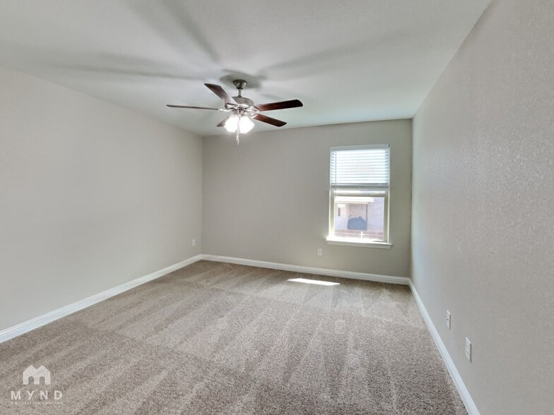 Building Photo - 709 Rolling Terrace Cir