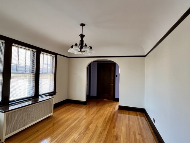 Dining room - 5858 N Melvina Ave