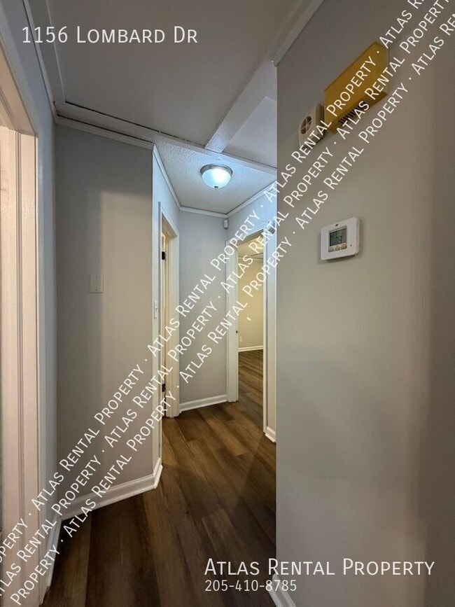 Building Photo - 1156 Lombard Dr