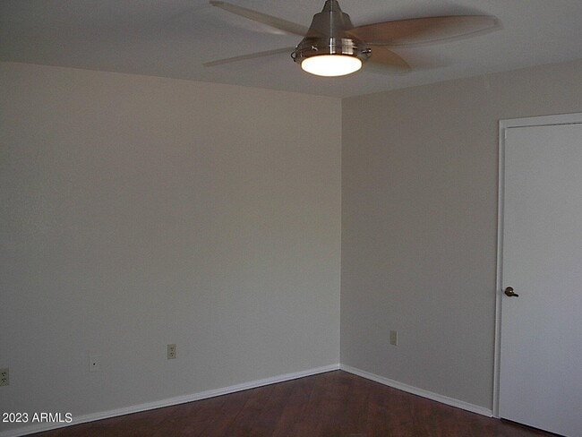 Building Photo - 1940 W Manrad Dr