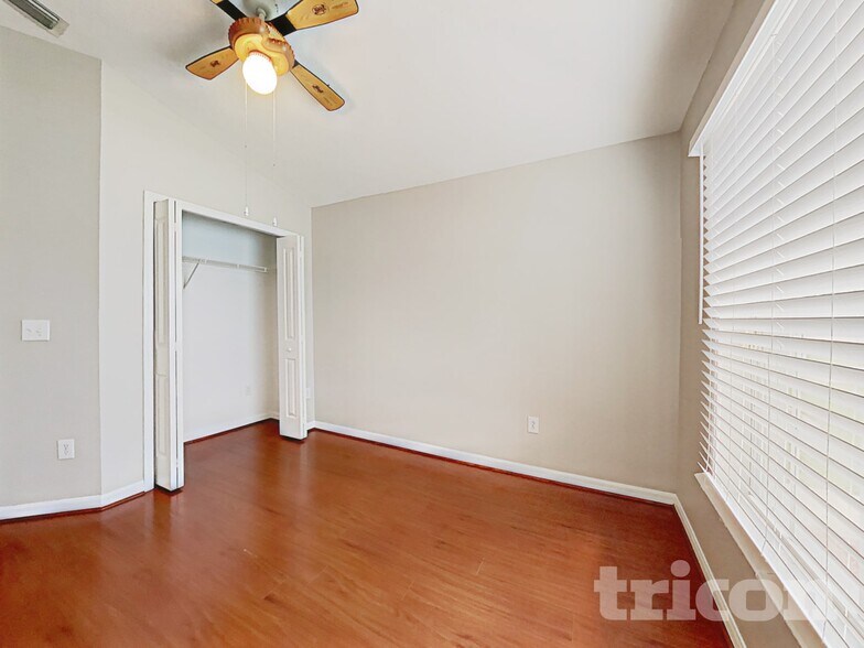 Building Photo - 8318 Night Owl Ct