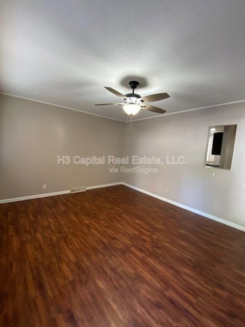 Building Photo - 215 Dogwood Ln