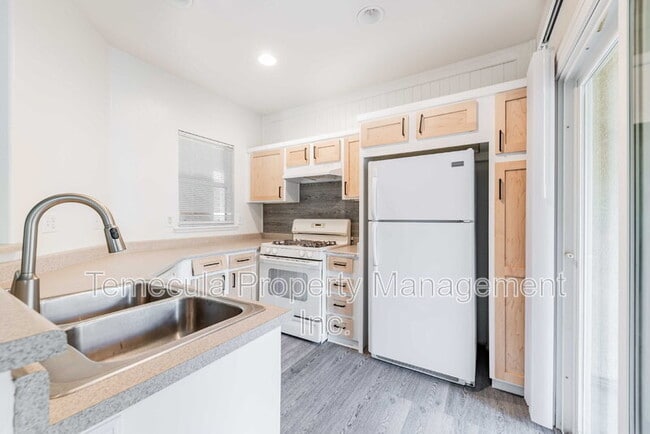 Building Photo - 26352 Arboretum Way