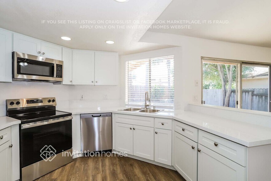 Building Photo - 14 Yerba Ct