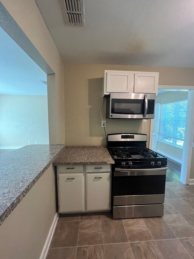 Building Photo - 436 Southgate Ave