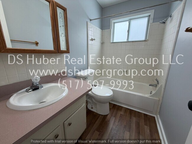 Building Photo - 133-135 Marsh Dr