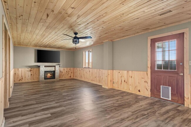 Building Photo - 42 Irish Hills Blvd