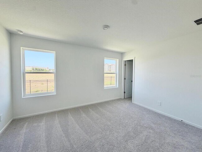 Building Photo - 836 Lynx St