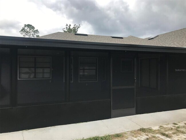 Building Photo - 947 Wages Way